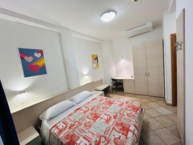 Aurora Hotel 3*